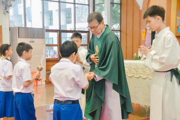 โรงเรียนปรีชานุศาสน์